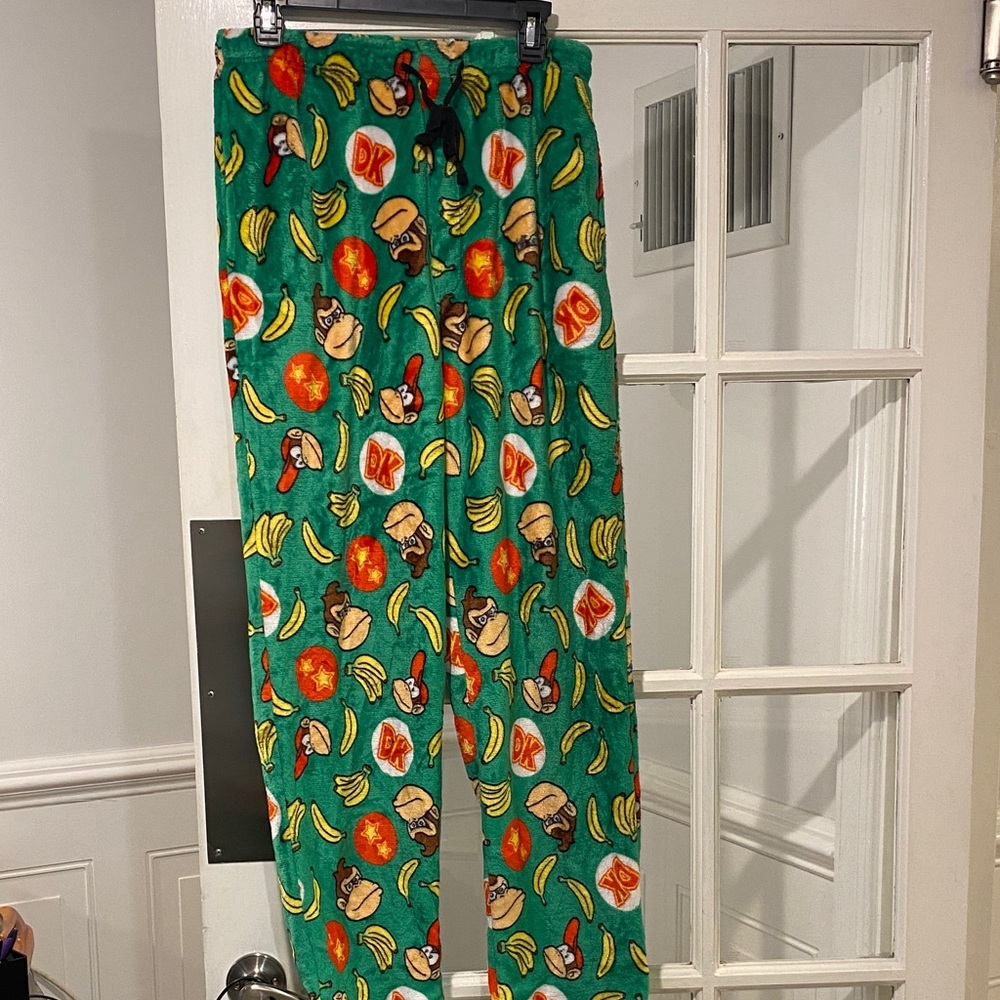 Donkey Kong size Medium PJ bottom good condition